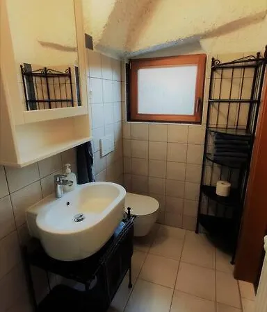 Malu Vintage House With Garden *