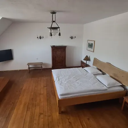 Malu Vintage House With Garden Holiday home *