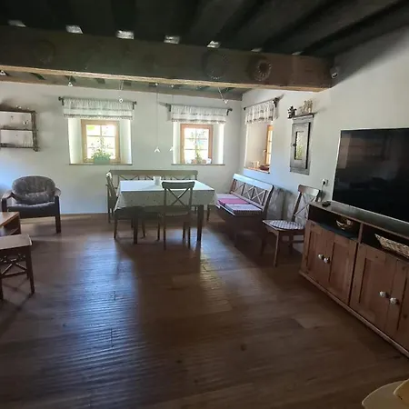 Сasa de vacaciones Malu Vintage House With Garden *