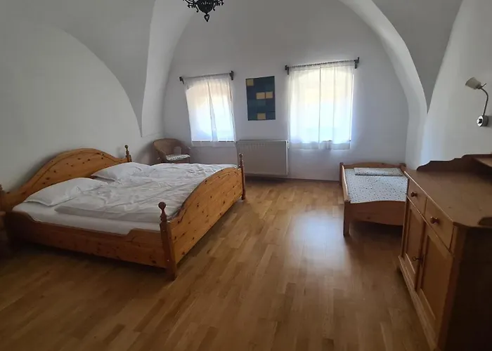 Malu Vintage House With Garden Logatec